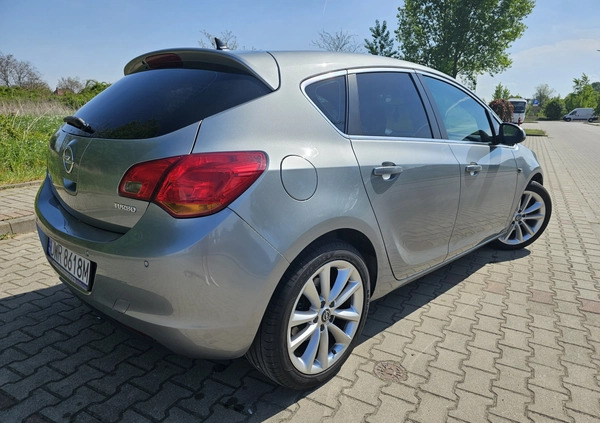 Opel Astra cena 21500 przebieg: 232000, rok produkcji 2009 z Wrocław małe 436